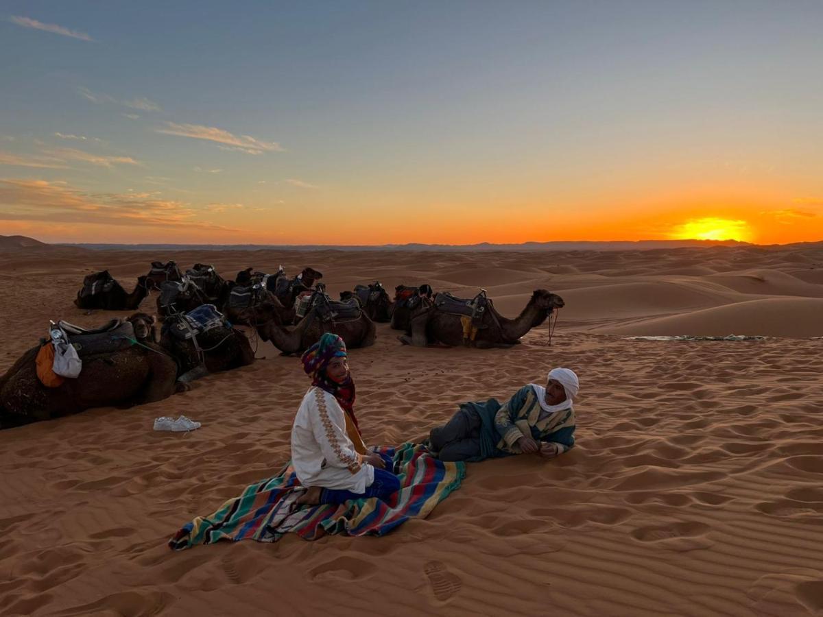Merzouga Top Luxury Camp المظهر الخارجي الصورة