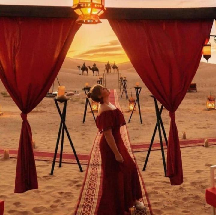 Merzouga Top Luxury Camp المظهر الخارجي الصورة