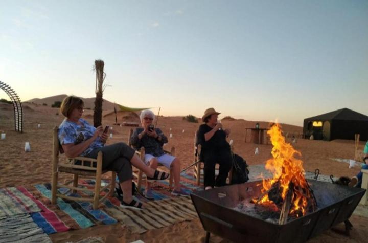 Merzouga Top Luxury Camp المظهر الخارجي الصورة