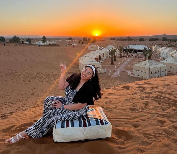 Merzouga Top Luxury Camp المظهر الخارجي الصورة
